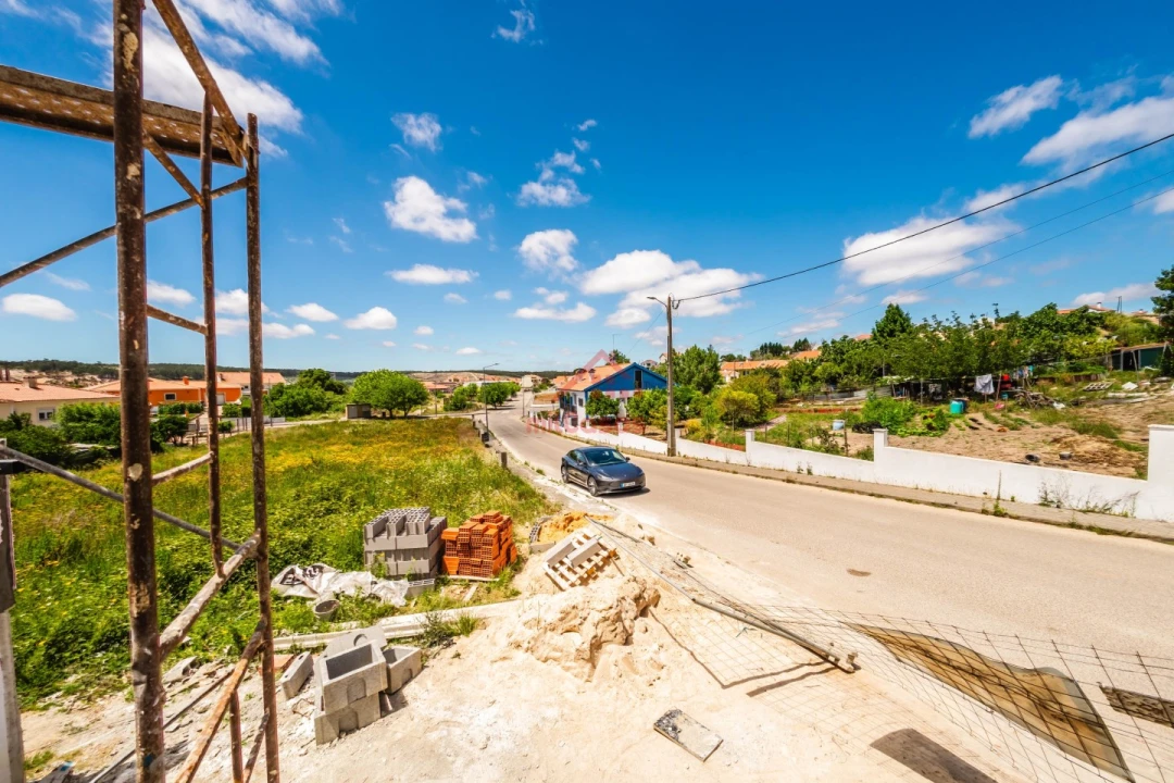 Moradia T3 para Venda em Maxial e Monte Redondo Foto 15