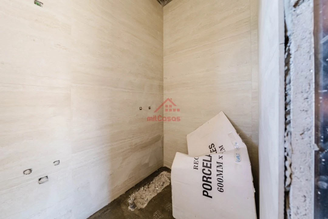 Moradia T3 para Venda em Maxial e Monte Redondo Foto 21