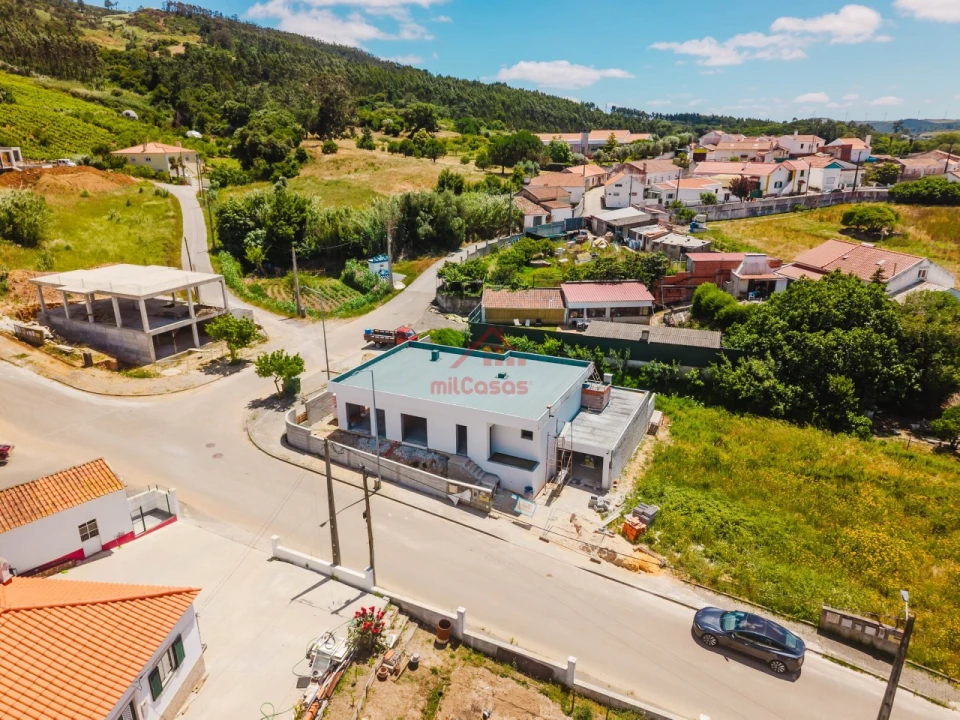 Moradia T3 para Venda em Maxial e Monte Redondo Foto 43