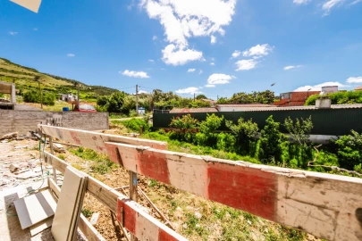 Moradia T3 para Venda em Maxial e Monte Redondo