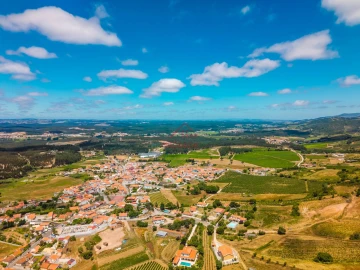 Moradia T3 para Venda em Maxial e Monte Redondo