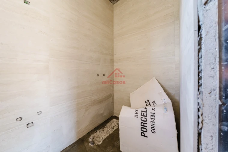 Moradia T3 para Venda em Maxial e Monte Redondo Foto 21