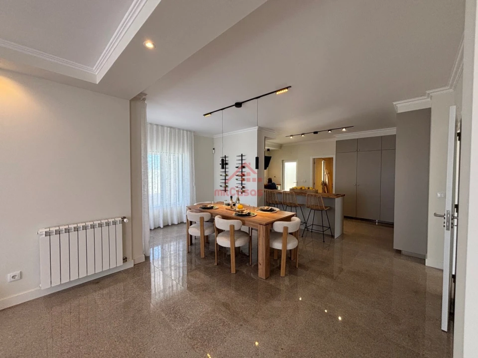 Moradia T4 para Venda em São João das Lampas e Terrugem Foto 9