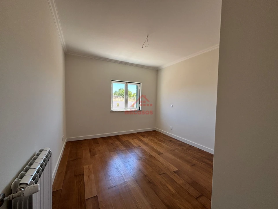 Moradia T4 para Venda em São João das Lampas e Terrugem Foto 19