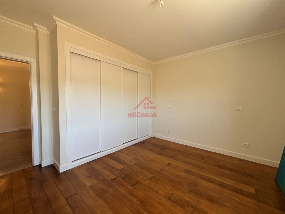 Moradia T4 para Venda em São João das Lampas e Terrugem Foto 29