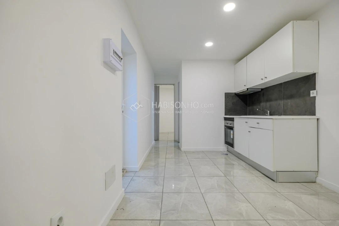 Moradia T9 para Venda em Rio Tinto Foto 9