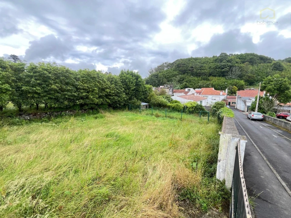 Terreno para Venda em Fajã de Cima Foto 7