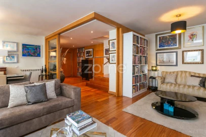 Apartamento T3 para Venda em Lordelo do Ouro e Massarelos