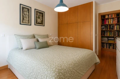 Apartamento T3 para Venda em Lordelo do Ouro e Massarelos
