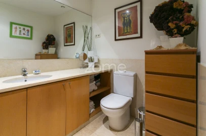 Apartamento T3 para Venda em Lordelo do Ouro e Massarelos