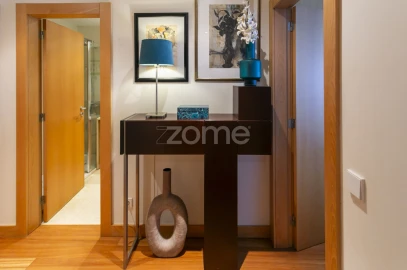 Apartamento T3 para Venda em Lordelo do Ouro e Massarelos