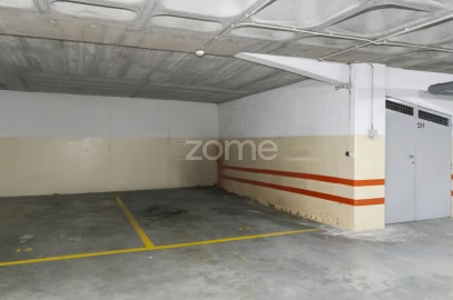 Apartamento T3 para Venda em Lordelo do Ouro e Massarelos