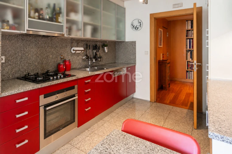 Apartamento T3 para Venda em Lordelo do Ouro e Massarelos Foto 14
