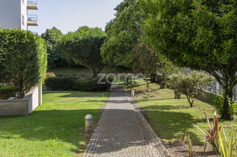 Apartamento T3 para Venda em Lordelo do Ouro e Massarelos Foto 42
