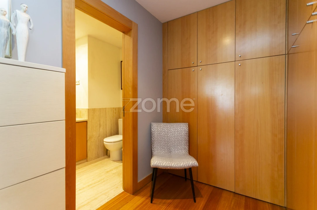 Apartamento T3 para Venda em Lordelo do Ouro e Massarelos Foto 25