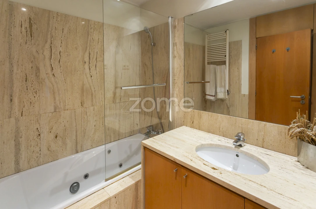 Apartamento T3 para Venda em Lordelo do Ouro e Massarelos Foto 26