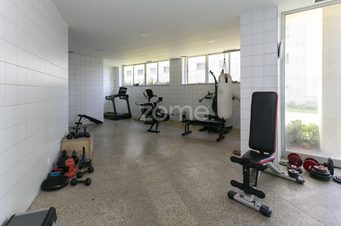 Apartamento T3 para Venda em Lordelo do Ouro e Massarelos Foto 33