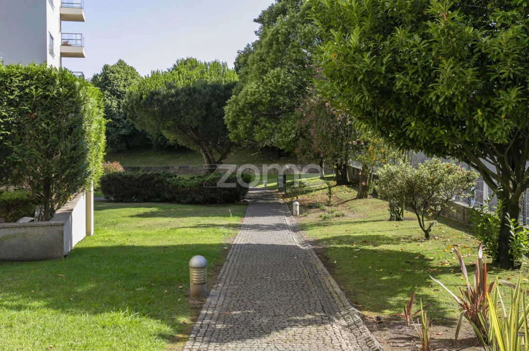 Apartamento T3 para Venda em Lordelo do Ouro e Massarelos Foto 42