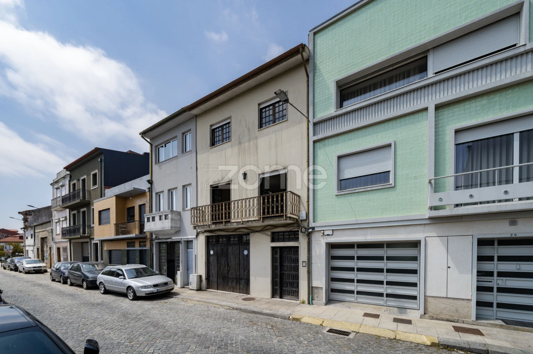 Prédio para Venda em São Vicente (Braga) Foto 1