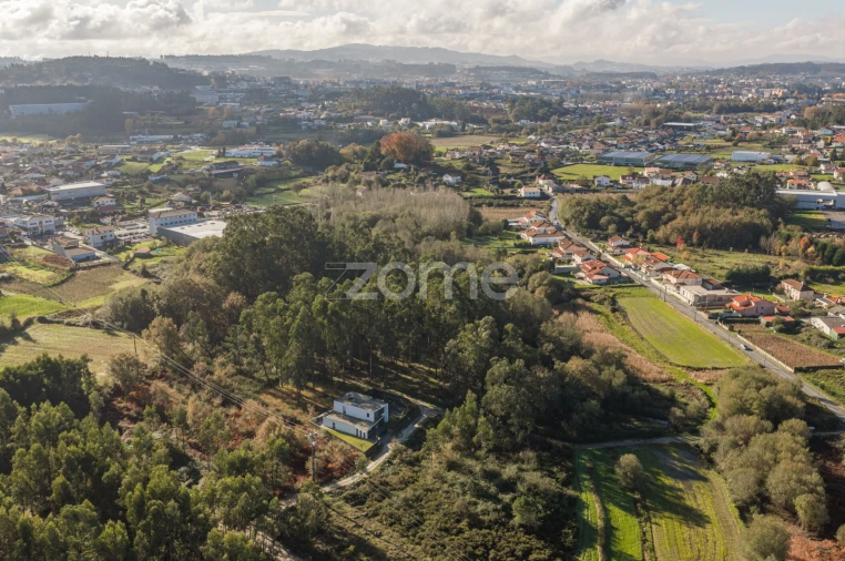 Terreno para Venda em Carvalhosa Foto 16