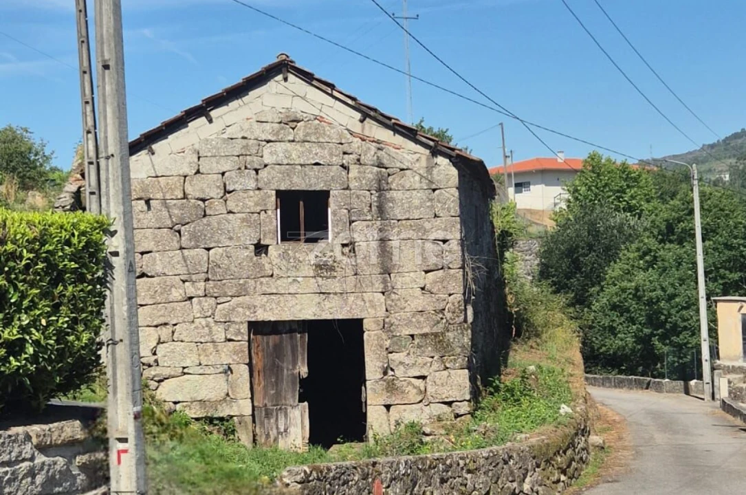 Moradia T3 para Venda em Serzedelo Foto 7
