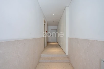 Apartamento T1 para Venda em Santa Marinha e São Pedro da Afurada
