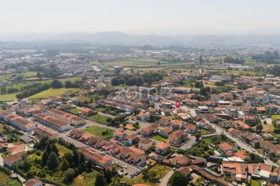 Moradia T5 para Venda em Merelim (São Paio), Panoias e Parada de Tibães