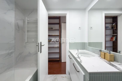 Apartamento T2 para Arrendamento em Parque das Nações