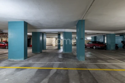 Apartamento T2 para Arrendamento em Parque das Nações