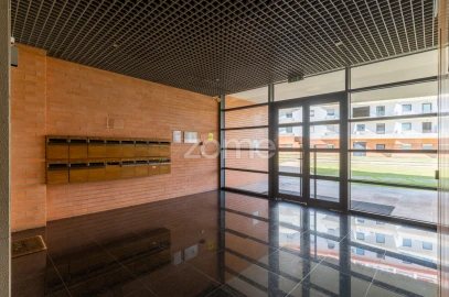Apartamento T2 para Arrendamento em Parque das Nações
