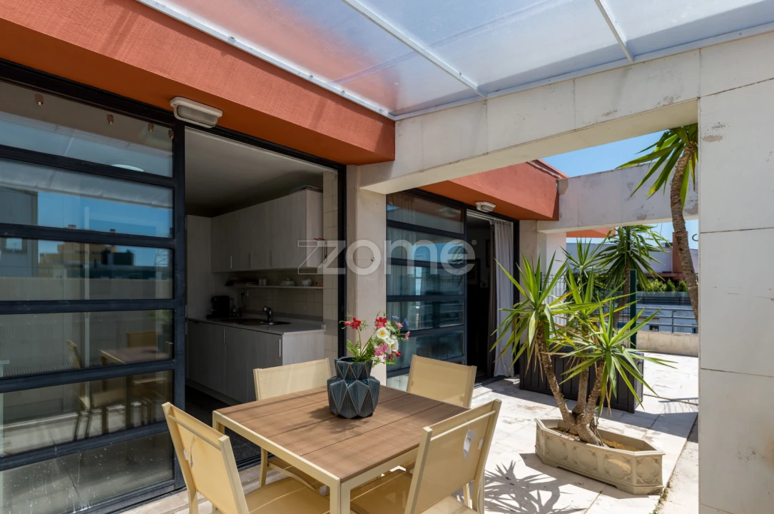 Apartamento T2 para Arrendamento em Parque das Nações Foto 12