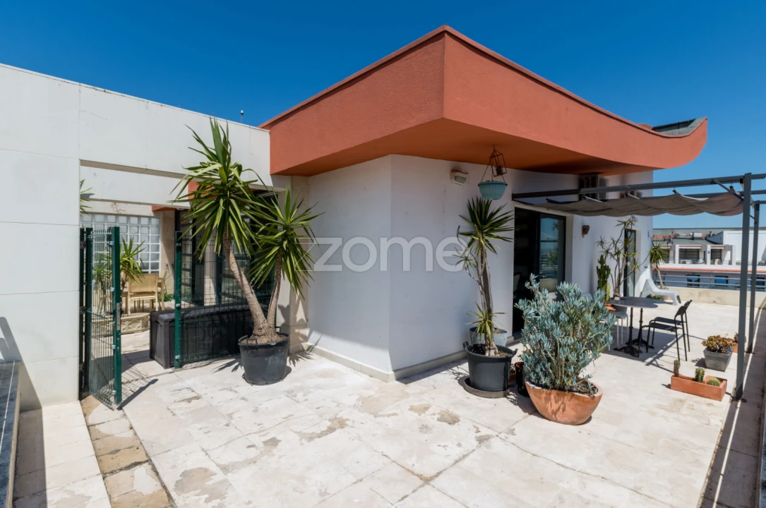 Apartamento T2 para Arrendamento em Parque das Nações Foto 24