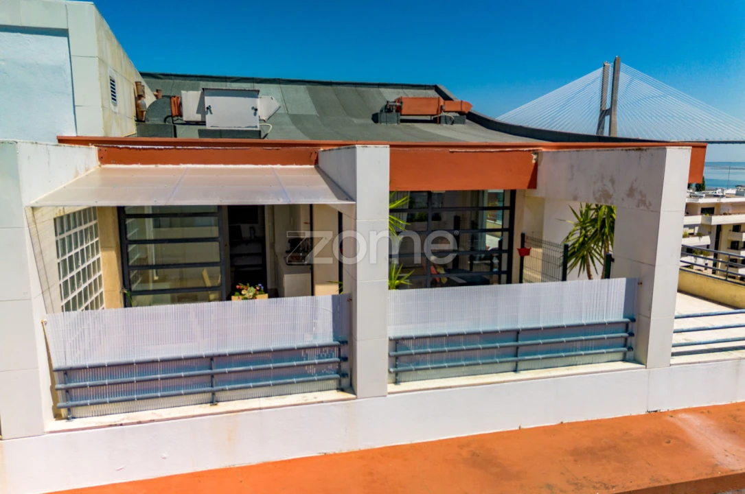Apartamento T2 para Arrendamento em Parque das Nações Foto 29