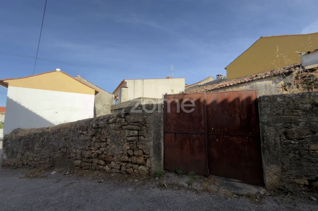 Moradia T3 para Venda em Cernache Foto 32