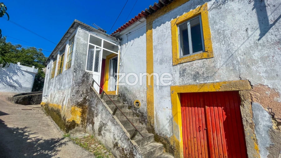 Moradia T3 para Venda em Cernache