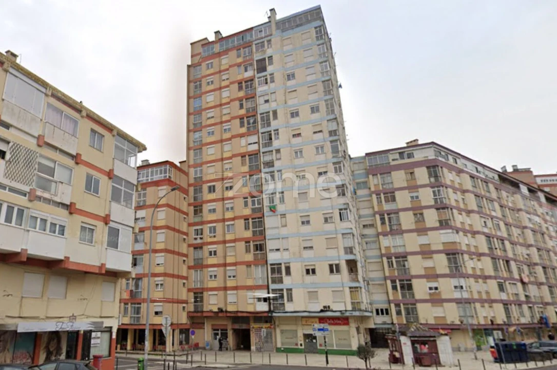 Apartamento T1 para Venda em Venteira Foto 3