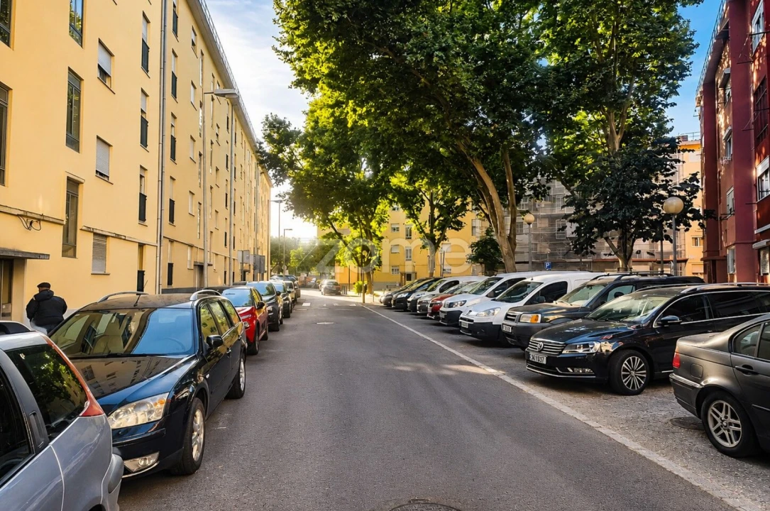 Apartamento T3 para Venda em São Domingos de Benfica Foto 23