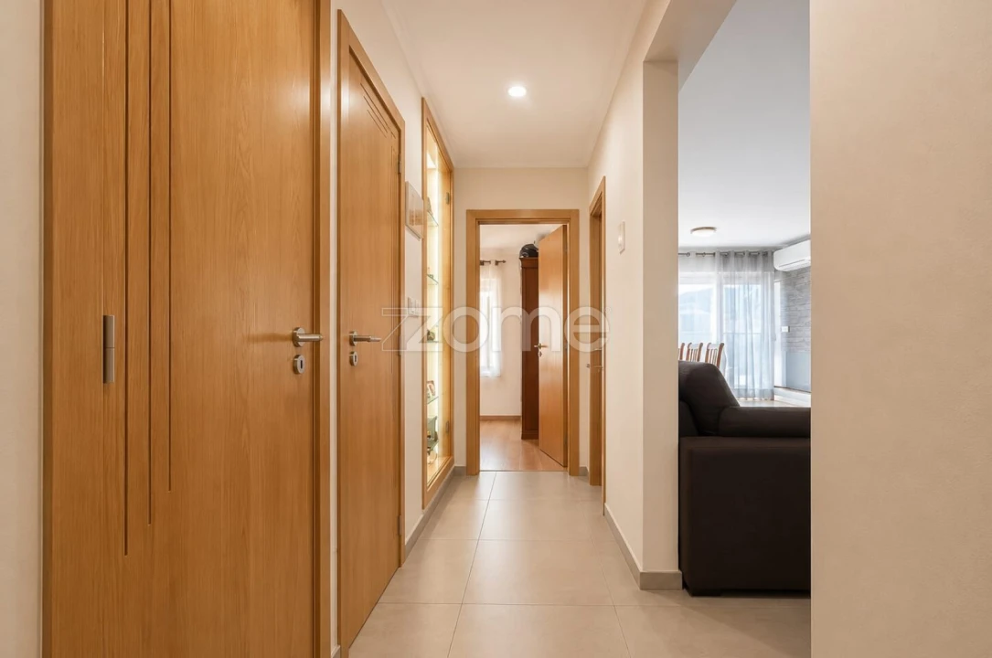 Apartamento T3 para Venda em São Domingos de Benfica Foto 13