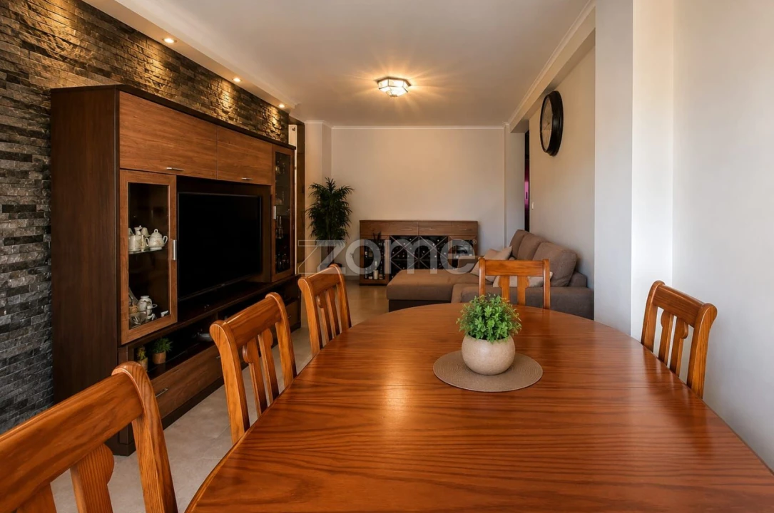 Apartamento T3 para Venda em São Domingos de Benfica Foto 1