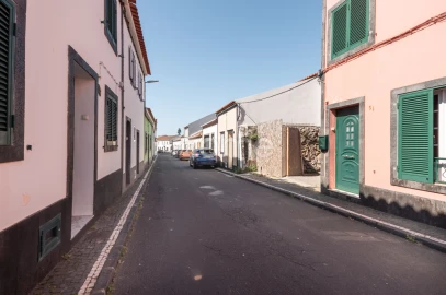 Terreno para Venda em Ribeira Grande (Conceição)