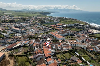 Terreno para Venda em Ribeira Grande (Conceição)