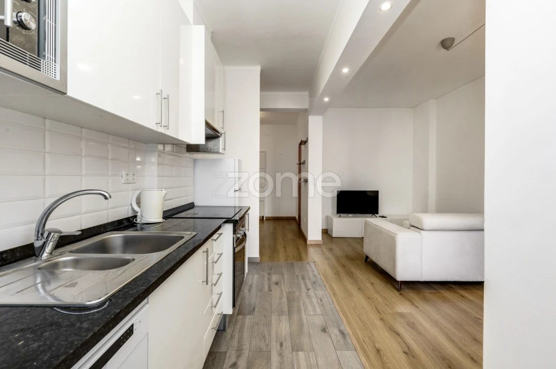 Apartamento T1 para Arrendamento em Algés, Linda-A-Velha e Cruz Quebrada-Dafundo Foto 12