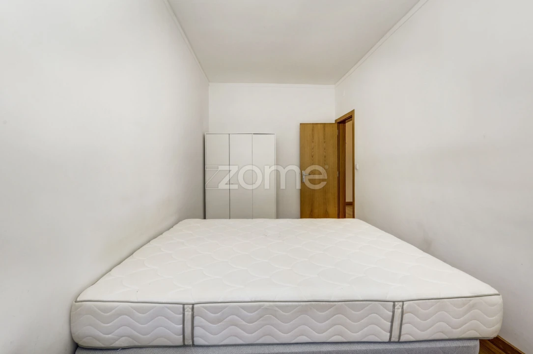 Apartamento T1 para Arrendamento em Algés, Linda-A-Velha e Cruz Quebrada-Dafundo Foto 19