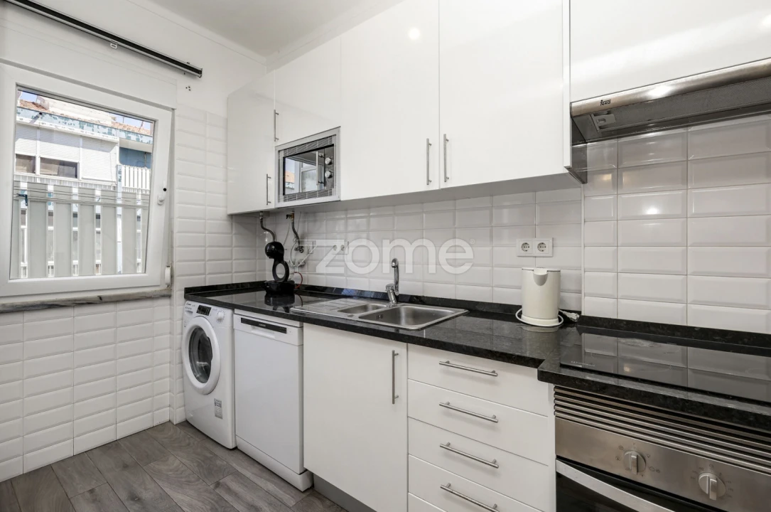 Apartamento T1 para Arrendamento em Algés, Linda-A-Velha e Cruz Quebrada-Dafundo Foto 10