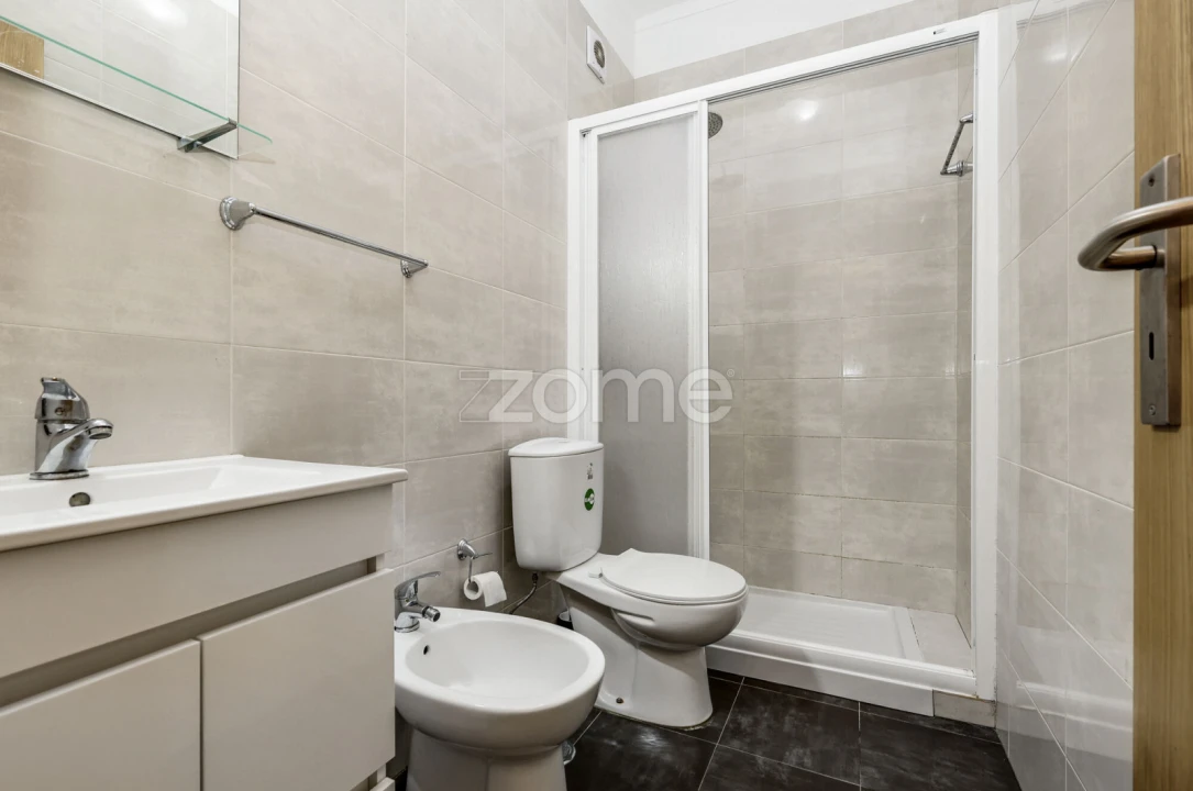 Apartamento T1 para Arrendamento em Algés, Linda-A-Velha e Cruz Quebrada-Dafundo Foto 6