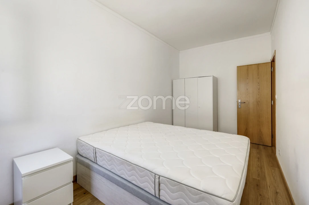 Apartamento T1 para Arrendamento em Algés, Linda-A-Velha e Cruz Quebrada-Dafundo Foto 18
