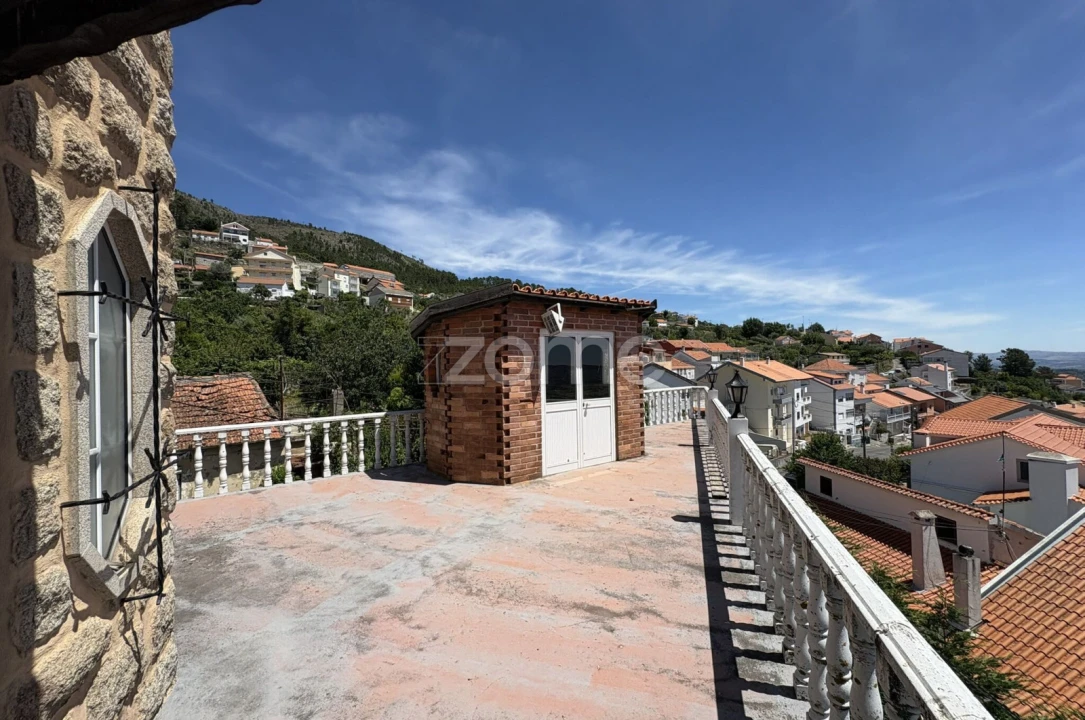 Moradia T8 para Venda em Cantar-Galo e Vila do Carvalho Foto 55