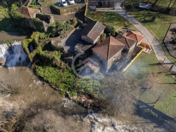 Moradia T2 para Venda em Guilhufe e Urrô