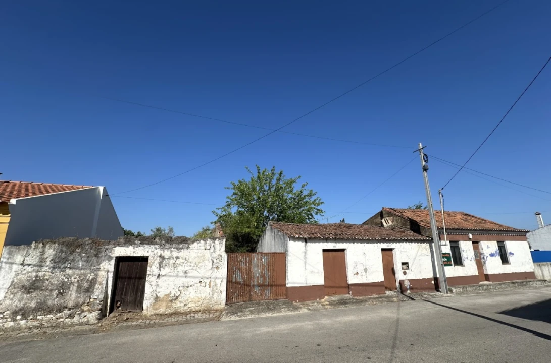 Moradia T4 para Venda em Pego Foto 1