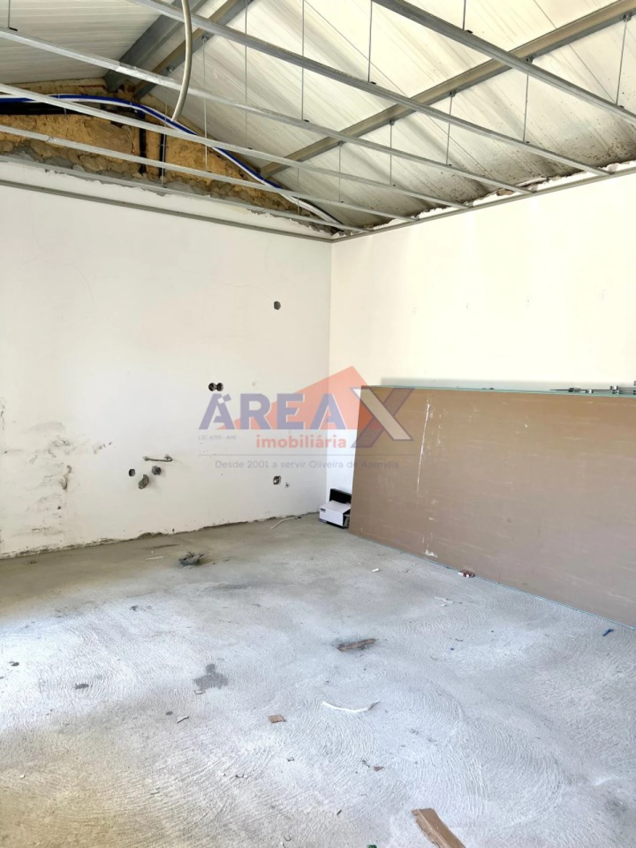 Moradia T1 para Venda em O. Azeméis, Riba-Ul, Ul, Macinhata Seixa, Madail Foto 11
